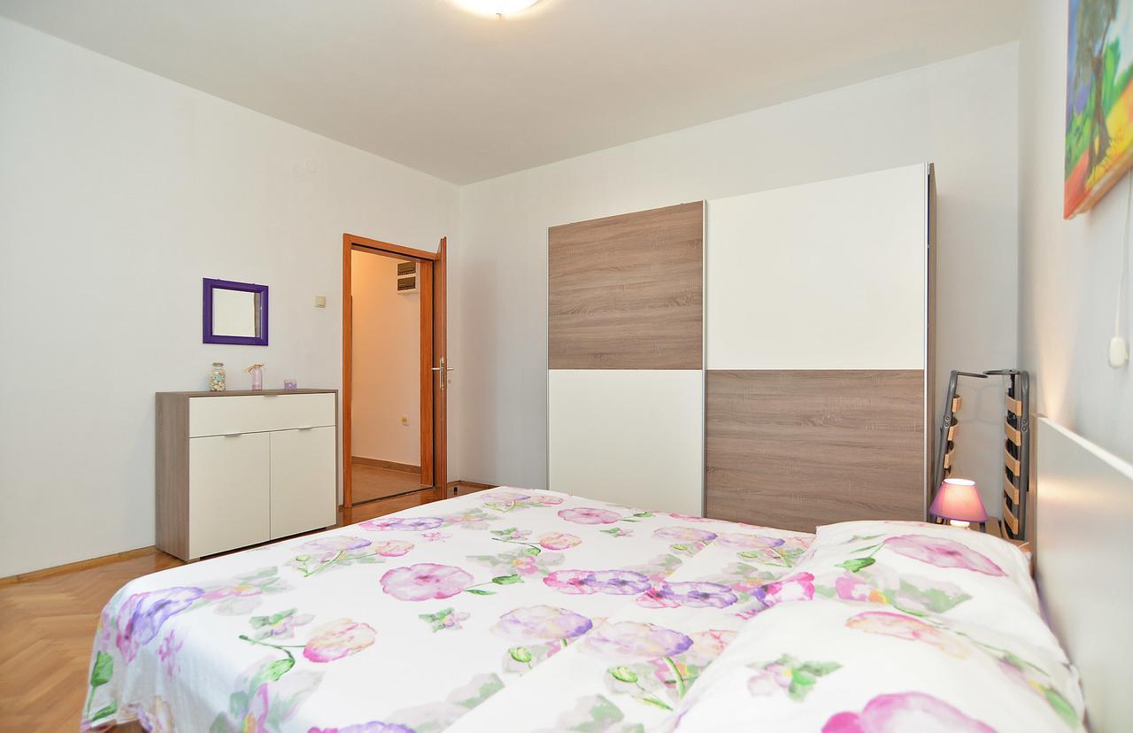 Ližnjan Apartments Gracijano 1724 מראה חיצוני תמונה