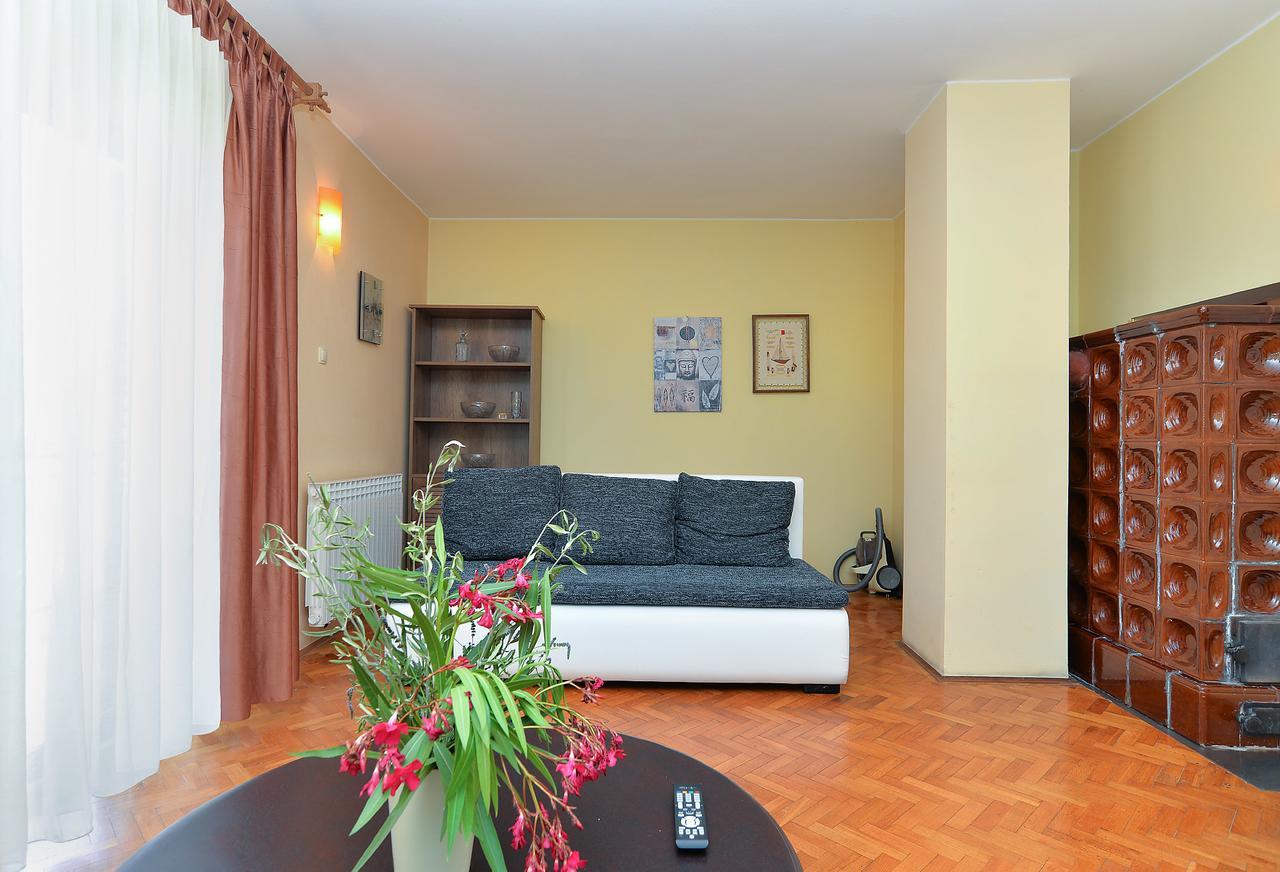 Ližnjan Apartments Gracijano 1724 מראה חיצוני תמונה